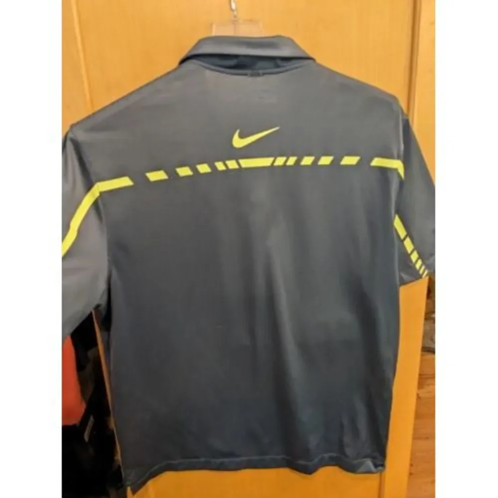 Nike Golf Tour Performance Dri-Fit Men's‎ Large Short Sleeve Polo Shirt